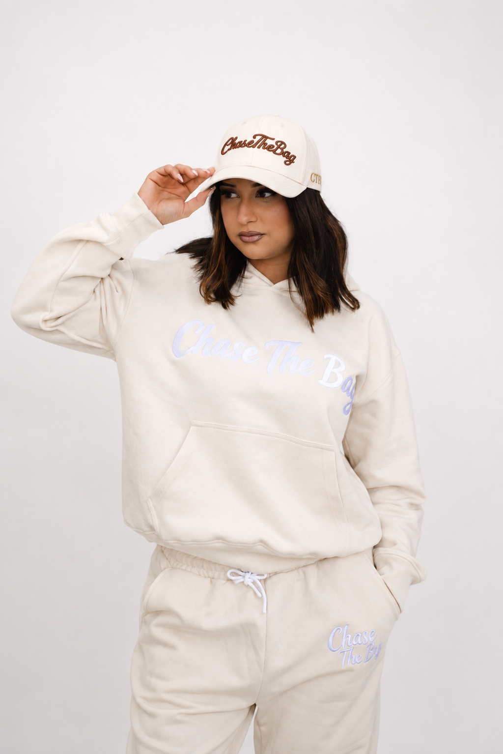 Chase The Bag Tracksuit Beige
