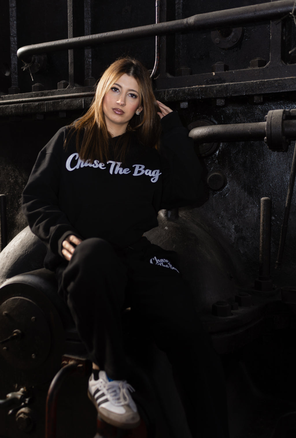 Chase The Bag Tracksuit Black