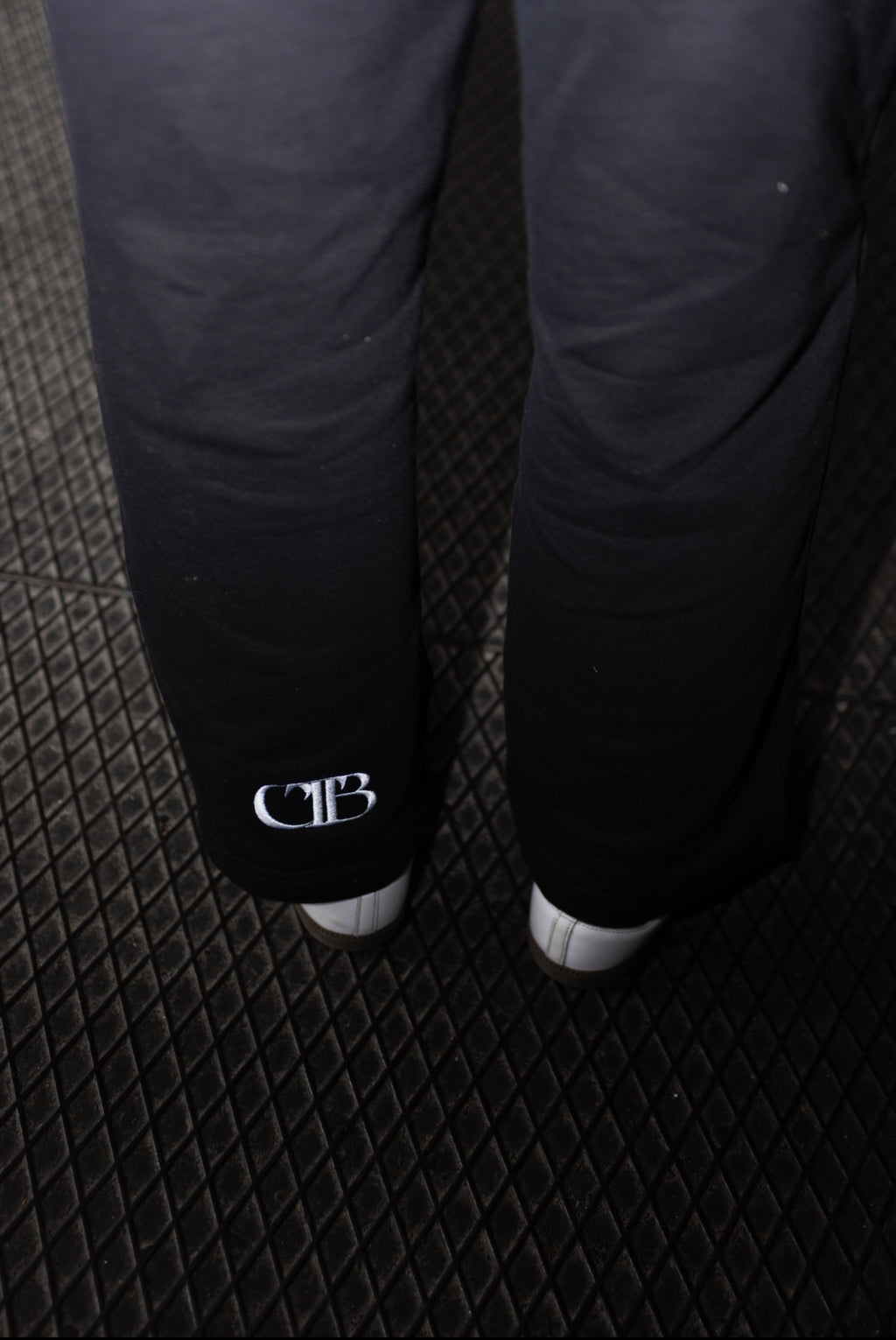 Chase The Bag Tracksuit Black