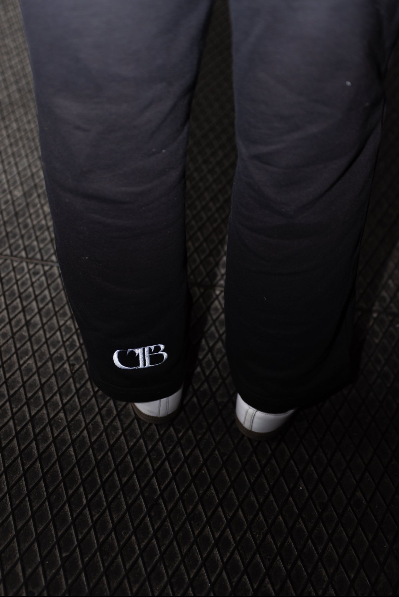 Chase The Bag Tracksuit Black